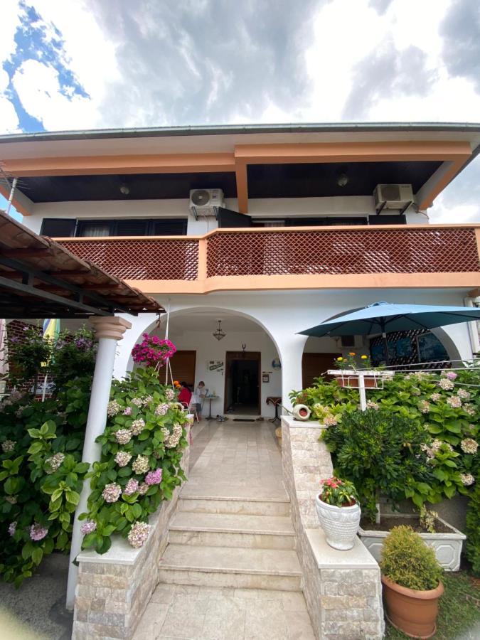 Studio Rooms Moncherie Ulcinj Exteriör bild